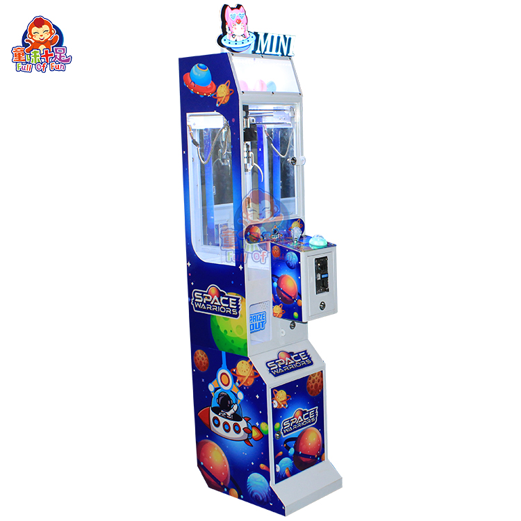 Arcade Toy Claw Vending Machine - آلة ألعاب صغيرة تعمل بالعملة لبيع