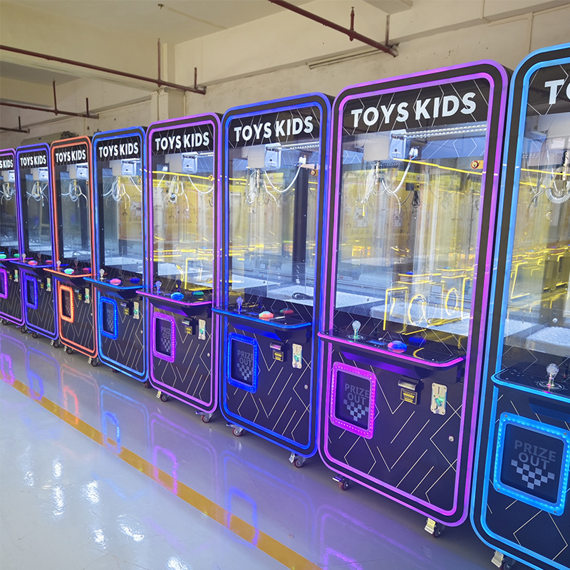 آلة ألعاب أركيد حديثة سوداء تع - مراجعة Arcade Prize Vending Machine وسعره